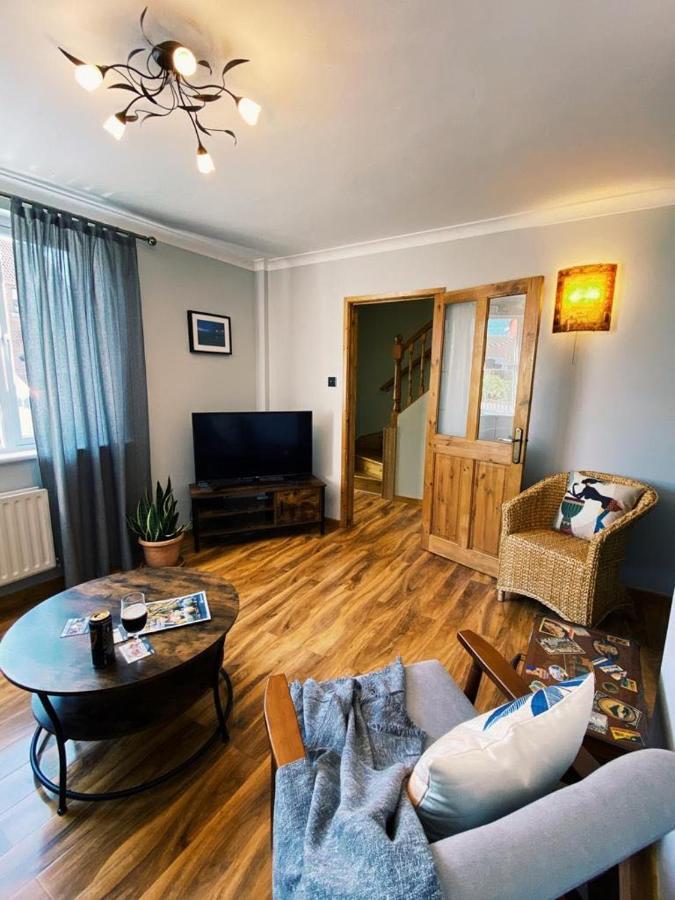 Parker House Beach & Golf Portrush Esterno foto