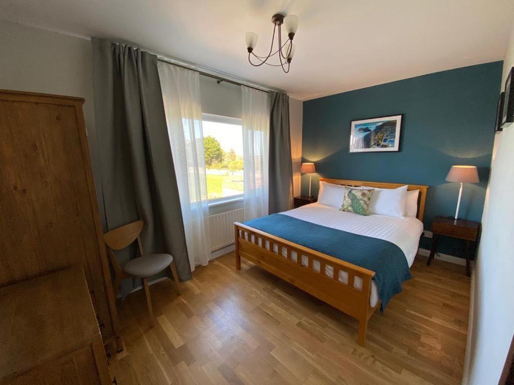 Parker House Beach & Golf Portrush Esterno foto